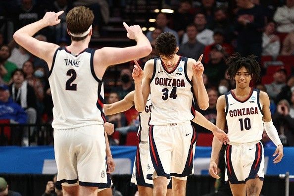 单场19分17板5助7帽 浓眉KD结合体成2022状元大热