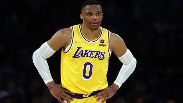 佩总谈蒙克未来 威少回怼球迷