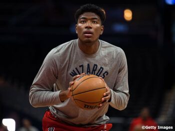 库兹玛缺席湖人队战中本季首次首发