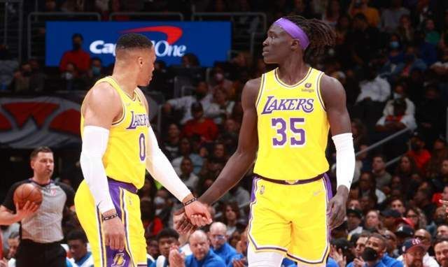 湖人仅领先第十的鹈鹕0.5个胜场 形势不容乐观