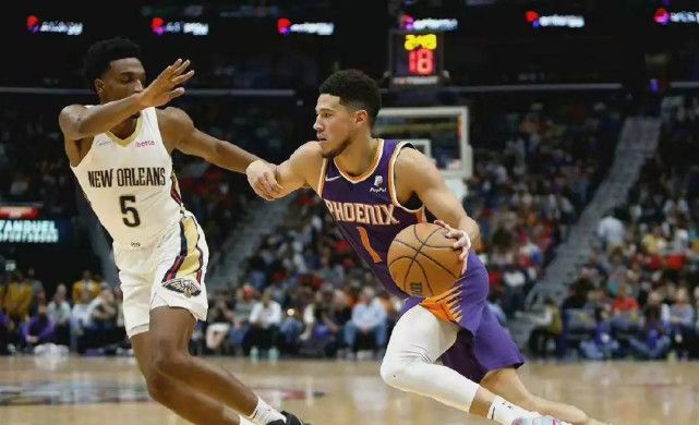 保罗受伤后布克起到了领袖的作用 太阳的排名受到了影响