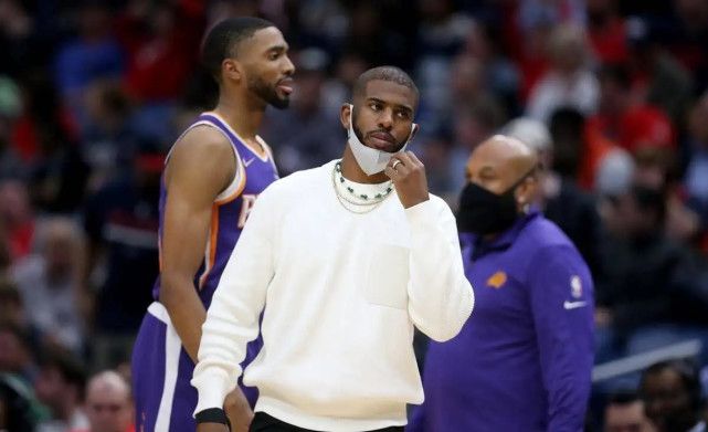 保罗受伤后布克起到了领袖的作用 太阳的排名受到了影响