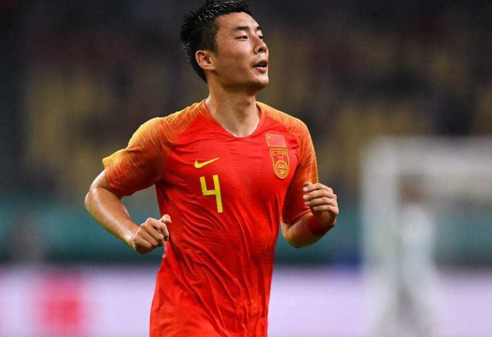 缺阵4周退出国足名单 瑞超队官宣李磊训练受伤