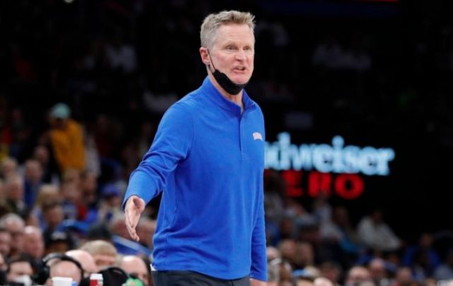 科尔质疑判罚 师徒大战12-13输波波