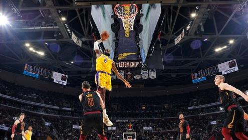 勒布朗·詹姆斯隔扣前队友凯文·乐福 事后表示不想这样