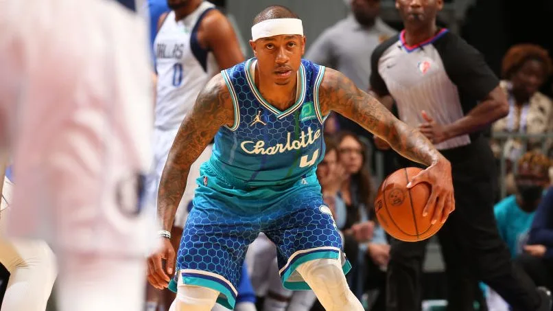 托马斯将待在黄蜂直到赛季结束 据传他是更衣室领袖