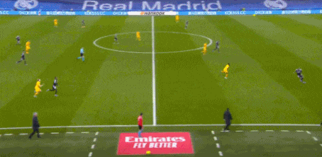 从剧烈动荡到4比0大杀皇马 巴萨在比赛中都做对了什么