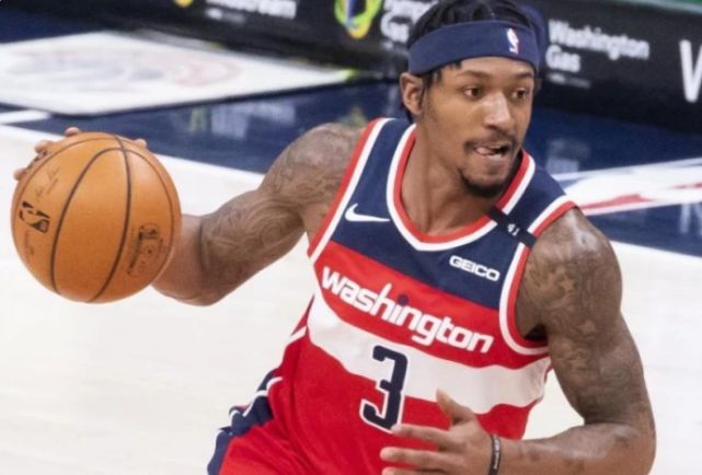 没有比尔的奇才破罐破摔 比尔自嘲五六月份回归