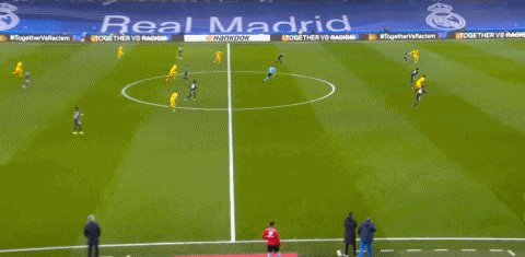 从剧烈动荡到4比0大杀皇马 巴萨在比赛中都做对了什么