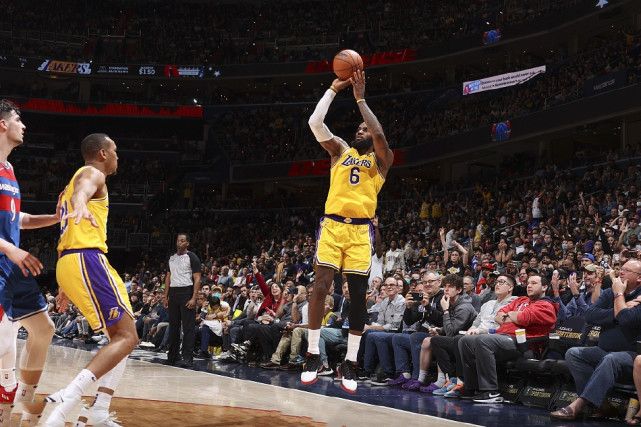 湖人本赛季夺冠无望 不如让詹姆斯好好休息