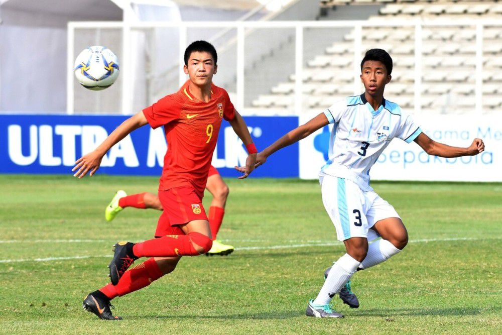 山东泰山1-2不敌青岛海牛 广州队1-0小胜河北功夫