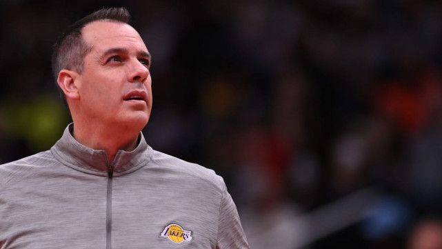 湖人消息更 名记提出交易威少