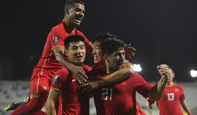 国足单场赢球奖金600万 被贺晓龙嘲讽