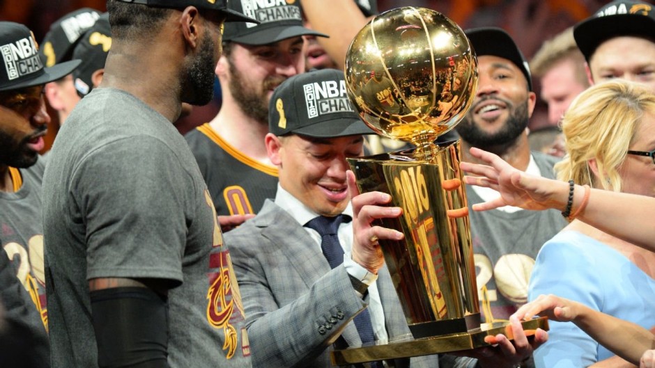 泰伦卢此前拒绝湖人的侮辱报价 去了快船找到了自己的节奏