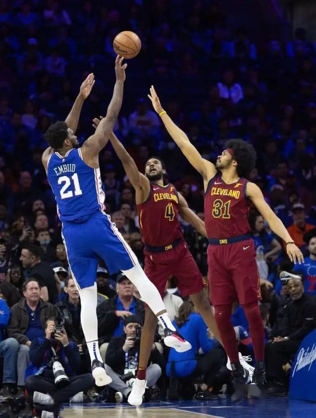 哈登恩比德转型碰瓷兄弟 很有可能成季后赛隐患