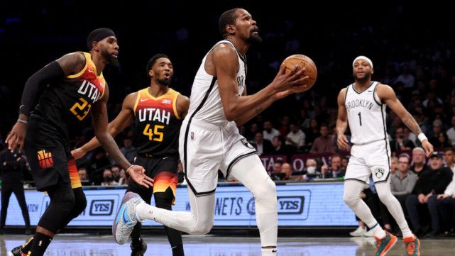 杜兰特盛赞莫兰特 欧文重返主场又受阻