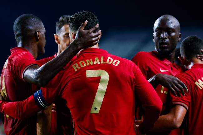 葡萄牙主帅桑托斯成我们必将拿下胜利   让1100万葡萄牙人高兴