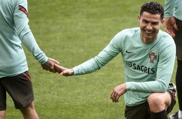 葡萄牙迎战土耳其胜者晋级争夺名额 C罗能否拿下十届世界杯名额