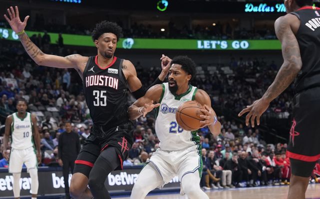 独行侠时隔10年横扫火箭 榜眼仅8分