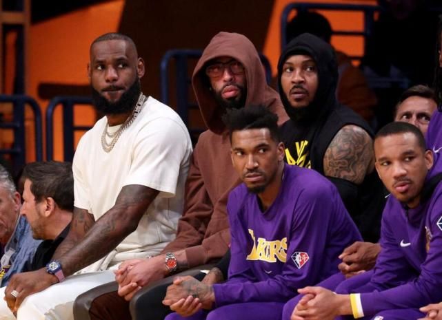 湖人冲附加赛遇8道难关 两战鹈鹕