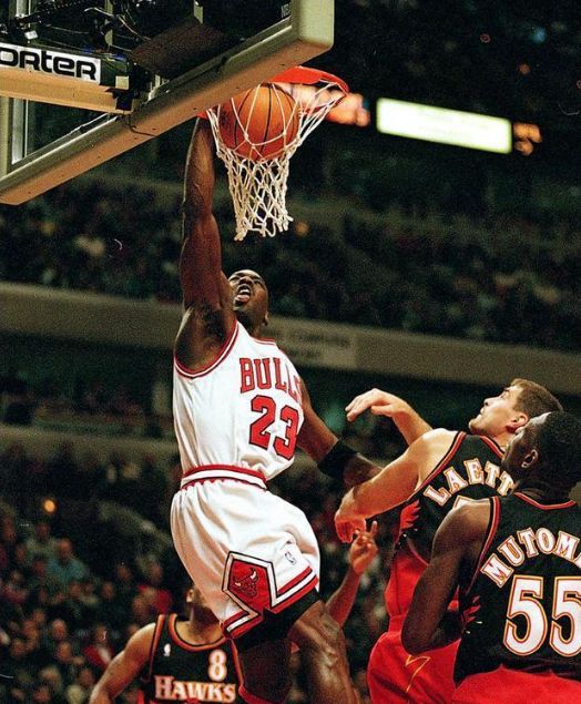 NBA历史上哪些球星能左右手无差别进攻 现役仅詹姆斯上榜