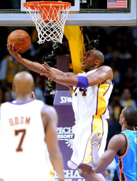 NBA历史上哪些球星能左右手无差别进攻 现役仅詹姆斯上榜