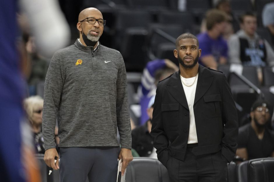 克里斯·保罗拇指骨折预计更早归来 受伤已经缺席15场比赛了