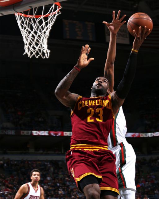 NBA历史上哪些球星能左右手无差别进攻 现役仅詹姆斯上榜