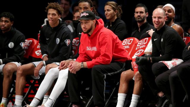 杜兰特谈欧文重返主场是有人说服市长 西蒙斯季后赛前回归无望