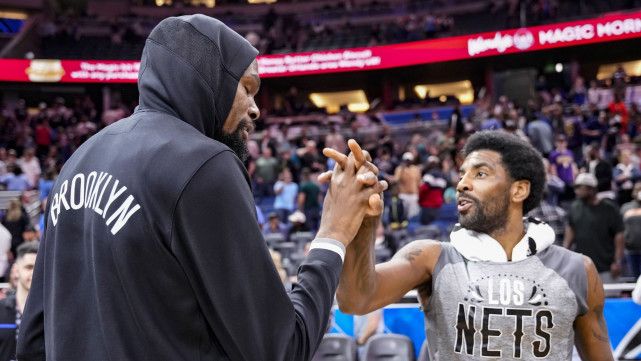 杜兰特谈欧文重返主场是有人说服市长 西蒙斯季后赛前回归无望