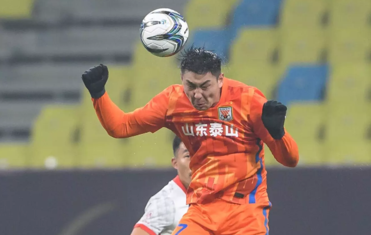 23岁现役国脚 飞赴欧洲开启留洋之旅