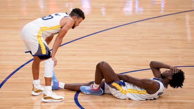 勇士官宣怀斯曼赛季报销     右膝伤势出现肿胀状况