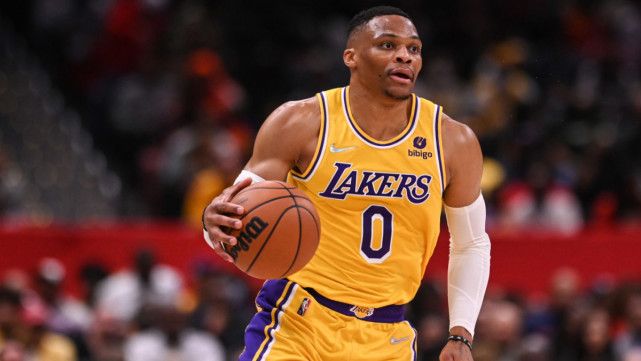 老詹获金酸梅奖最烂男主 尼克斯无意威少