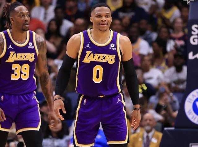 湖人浪费了大好机会 詹姆斯带伤轰39+9+5仍被黑