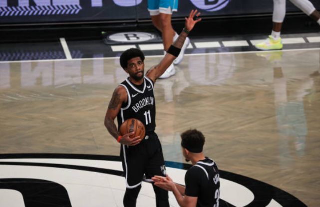 欧文主场首秀状态不佳 依旧坚定不打疫苗的立场