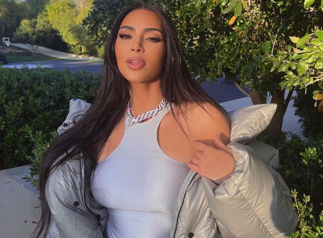 卡戴珊晒男友送钻石项链 项链价格不菲