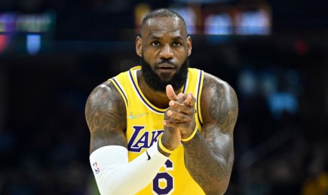 詹姆斯或被挤到二阵 NBA最佳一阵评选改革