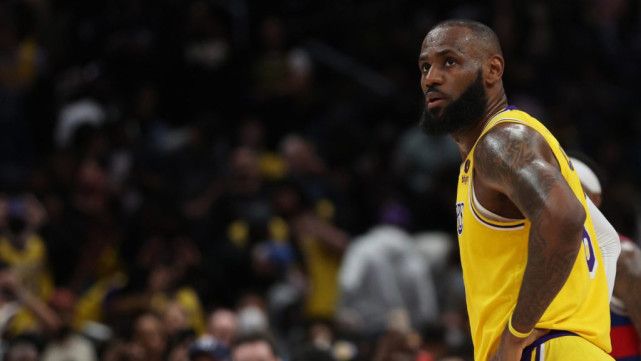 湖人客场败给鹈鹕后 詹姆斯表示情况太可怕了