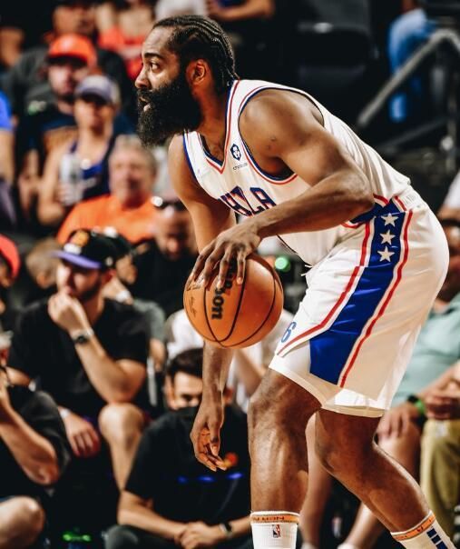 太阳8连胜稳居第一 哈登11中2真的是坑苦大帝了