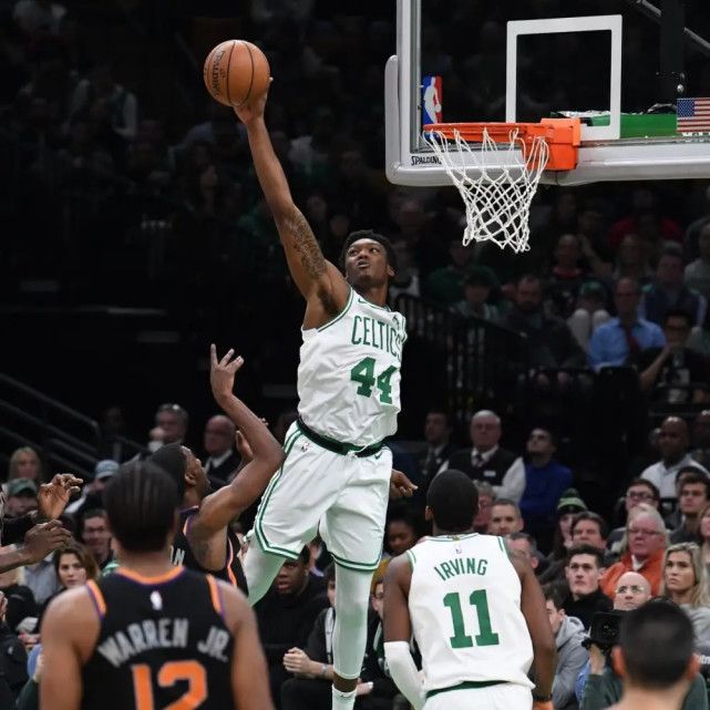 2米成首发中锋 绿军5千万交易了一个奇将