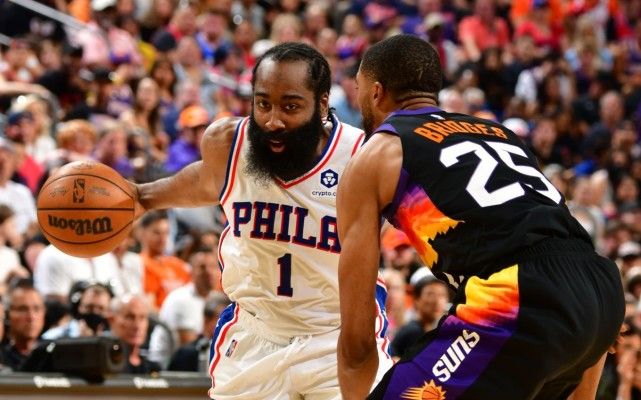 哈登队目前11次出手还不满足 表示要投更多球更有侵略性