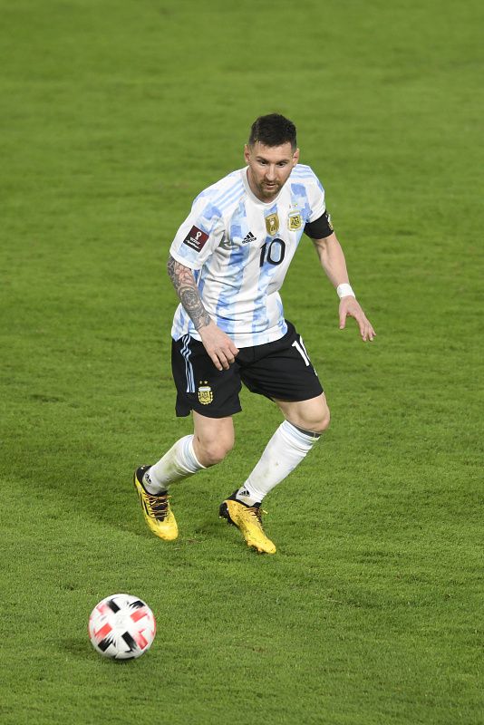 巴黎三球星回国家队都进球且两位获最佳 球迷认为是主教练问题