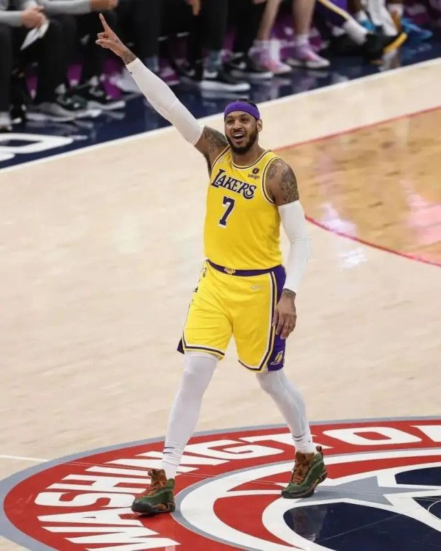 38岁甜瓜被湖人所累 安东尼可能选择离开湖人这个烂摊子