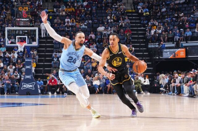 勇士狂输28分 无水无花只能抓瞎