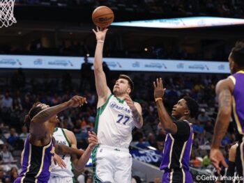 马维斯推倒了岌岌可危的湖人 情况并不客观