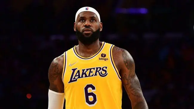 詹姆斯和浓眉双双缺席 他们需要多久才能回来?