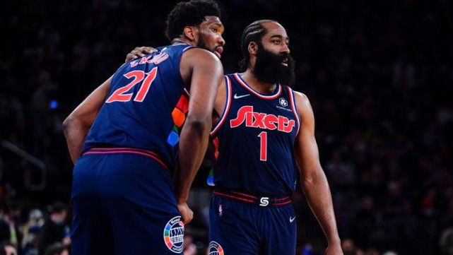 76人不敌雄鹿 恩比德抱怨里弗斯安排