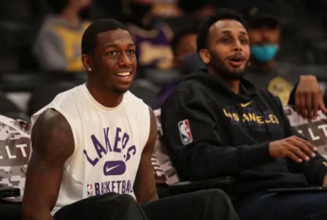 纳恩将接受MRI检查赛季报销 没代湖人出战任何一场常规赛