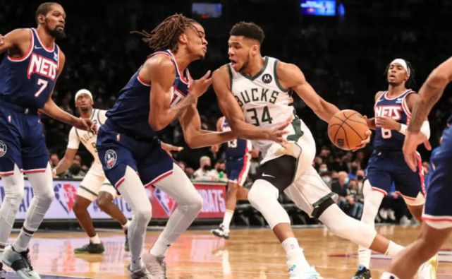 克拉克斯顿5场90%命中率 年仅23岁成为了篮网新一代的饼皇