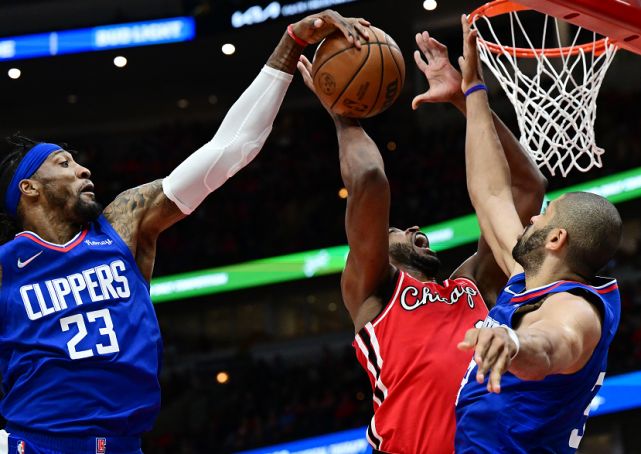 德罗赞打出50分 公牛击败快船主场获胜